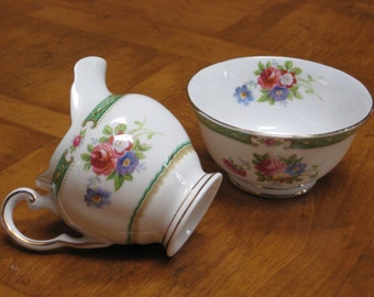 Vintage Tuscan &quot;Lowestoft&quot; Creamer and Open Sugar Bowl
