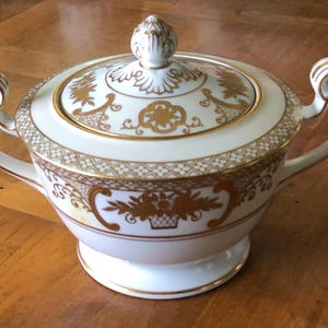 Vintage Noritake Pattern 5567 - Sugar Bowl With Lid