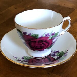 Vintage Royal Vale (Pattern 7858) - Teacup and Saucer Set, English Fine Bone China, Tea Party China