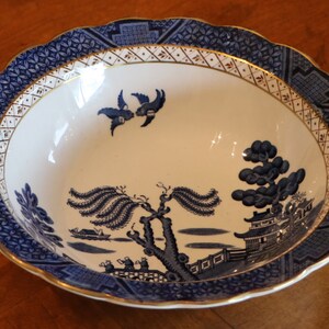 Booth's England Real Old Willow Classic Pattern A8025 Round Serving Bowl image 3