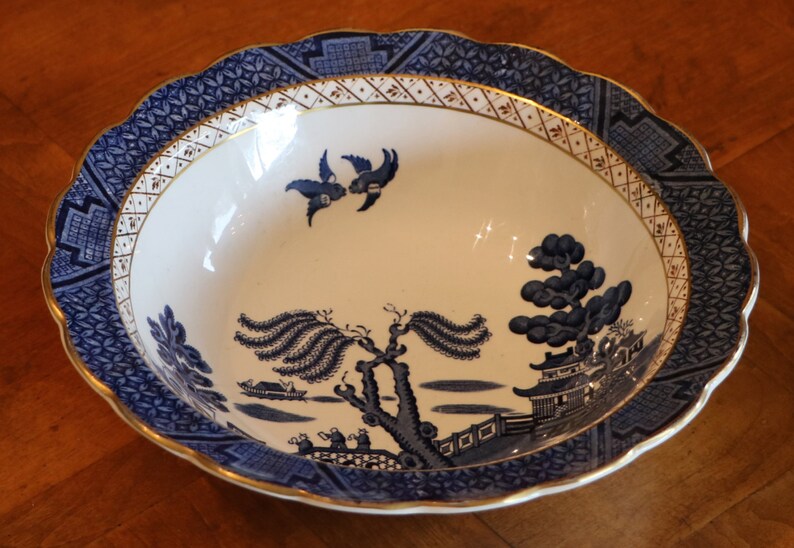 Booth's England Real Old Willow Classic Pattern A8025 Round Serving Bowl image 3