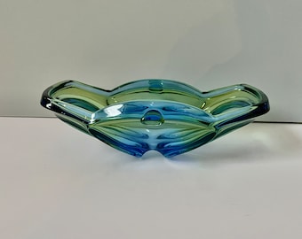 Schöne Boho-Glasschale möglicherweise Chřibska Glass Green Teller