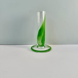 Vintage kunst glazen vaas Magnor Glasworks Noorse kunstglas groene Leaves Bud vaas