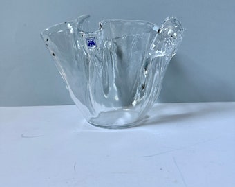 Magnor Glass Tulip vase - Art Glass 1980s Retro Norway Flower vase