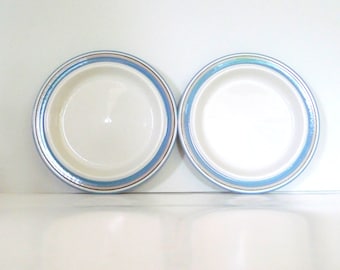 Arabia Finland UHTUA small lunch or sandwich plates Set of two  - Inkeri Leivi 1970s Arabia of Finland