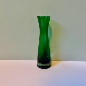 Grüne Vintage Kunst Glasvase - Ingridhütte Kurt Wokan