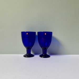 Two drinking or wine glasses VERNA by Kerttu Nurminen - Iittala Made in Finland