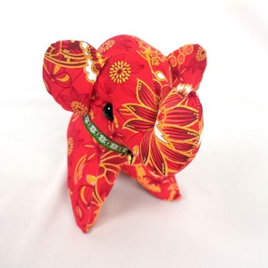 16x16 cm Lucky Elephant Pillow Soft Stuffed Toy Thai Scott Cotton Fabric Oriental Vintage Bed Home Decor Animal Doll Toy Gift 4 (Red)