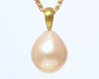 Lustrous Edison pearl recycled 18k gold pendant,  Valentines gift
