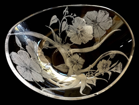 Hand Engraved Floral Hibiscus bowl, Engraved bowl, Centerpiece Bowls, Home Decor, Engraved crystal glass, Bowls