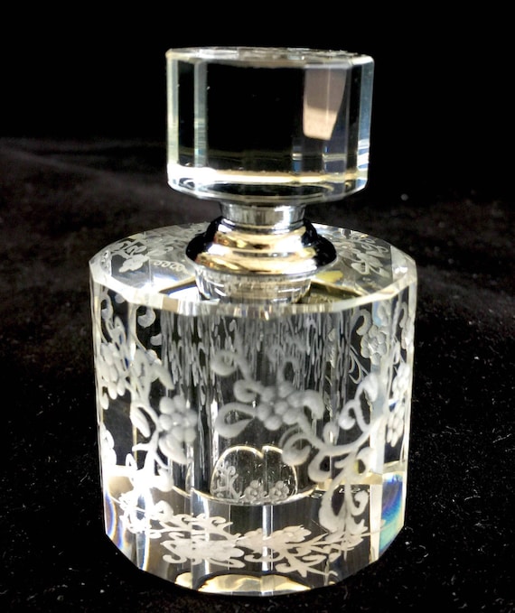 Hand Engraved Perfume Bottle, Oleg Cassini Crystal, Mini Perfume Bottle, Perfume Bottle, Flowers, vanity Tray, Perfume Tray, Crystal  etched