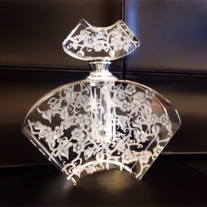 Hand Engraved Perfume Bottle, Oleg Cassini Crystal, Mini Perfume Bottle, Perfume Bottle, Flowers, vanity Tray, Perfume Tray, Crystal etched