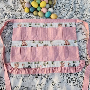 Blue Floral/Pink Egg Collecting Apron – Holloffolter Farm