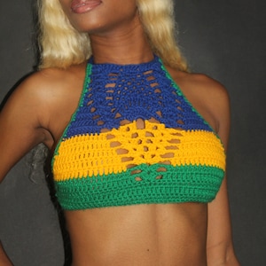 St.Vincent High neck crop top.