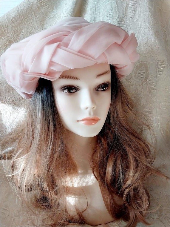 Vintage Light Pink Pill Box Hat With Mesh Netting