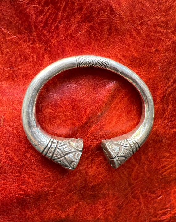 Old Solid SILVER Asian BRACELET- South East Asian 