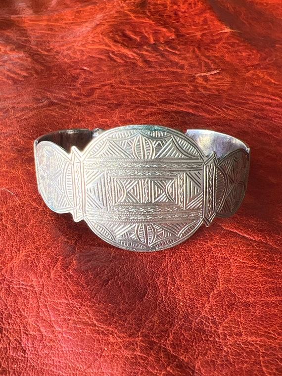 Vintage Solid Silver Moroccan Bracelet - Antique … - image 1