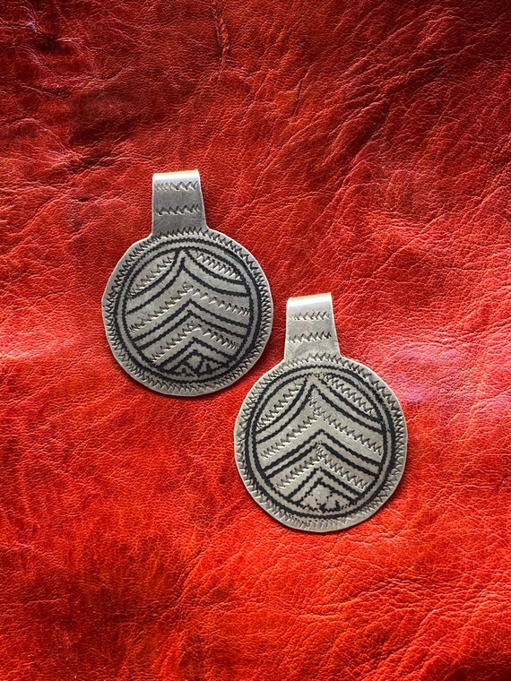 2 Old Solid SILVER Moroccan PENDANT - Berber Niel… - image 1