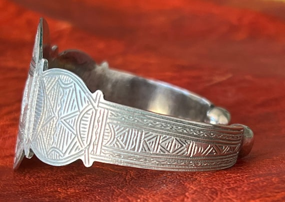 Vintage Solid Silver Moroccan Bracelet - Antique … - image 4