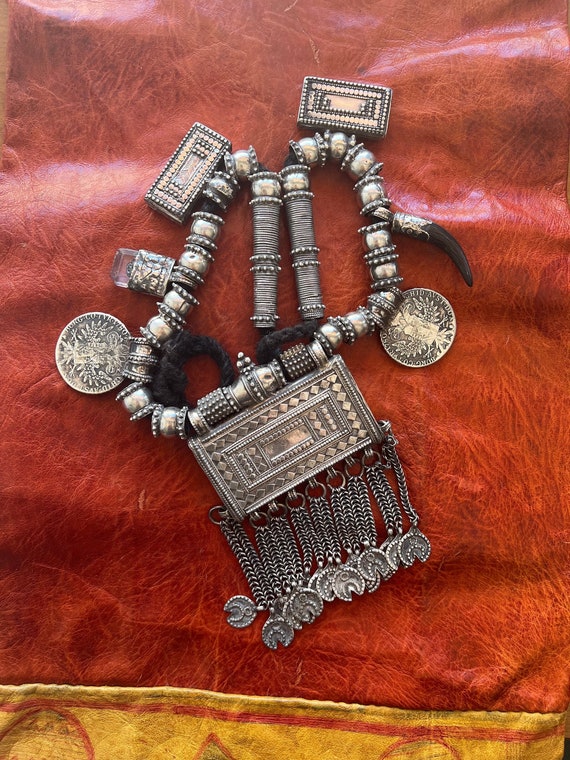 Buy Antique Solid Silver Necklace- Oman, Omani, Original, Ethnic