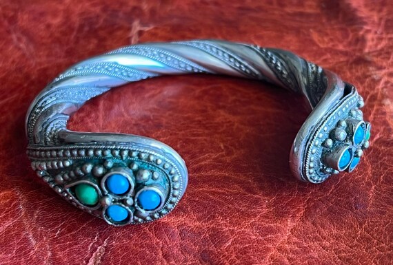 Vintage Dagestani Cuff - Solid Silver, Granulatio… - image 2