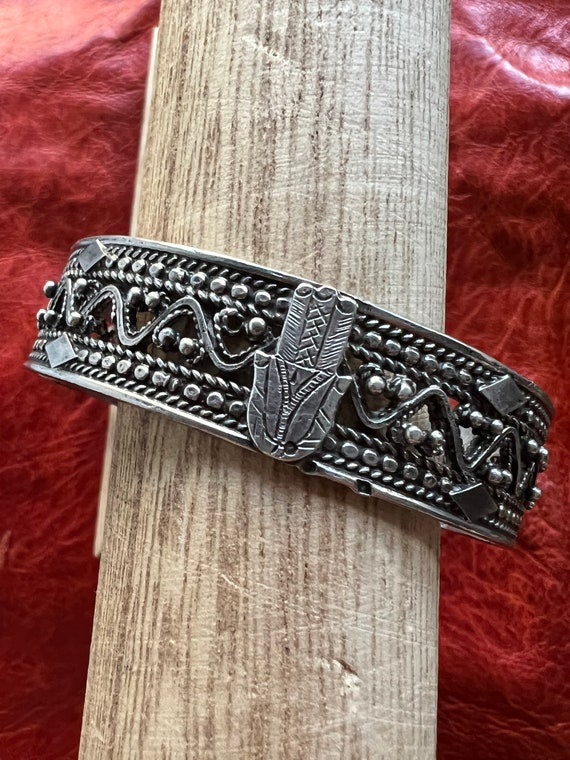 Vintage Solid Silver Hamsa BRACELET- Filigree Ban… - image 1