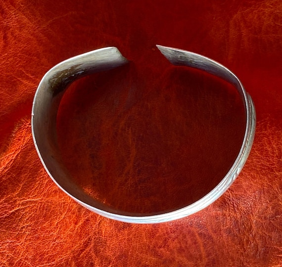 Antique Silver Tunisian BRACELET- Berber Wide Fla… - image 4