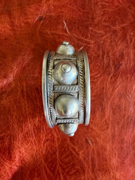 Antique Solid Silver Egyptian BRACELET- Nubian Sp… - image 2