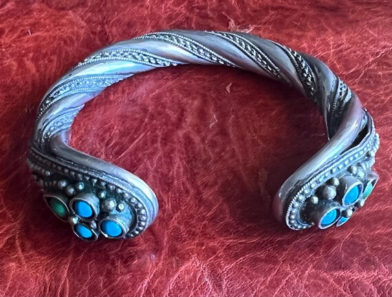Vintage Dagestani Cuff - Solid Silver, Granulatio… - image 4