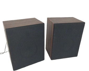 Pair of 80s-90s Vintage 10" Wood Cabinet Bookshelf Stereo Speakers, 4" Mid-Drive