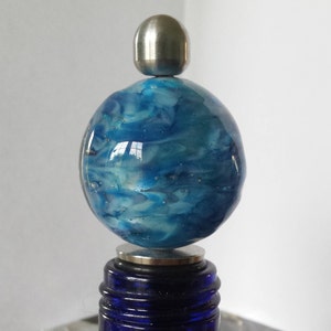 Türkis Blau Wirbel handgemachte Glas Perle Winestopper, Edelstahl Winestopper, SRA Bild 1