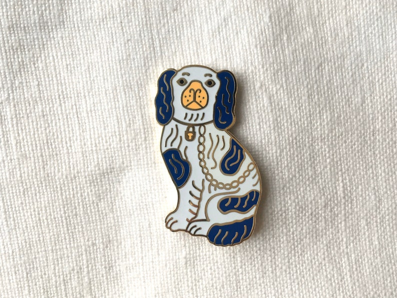 Staffordshire Spaniel Enamel Pin image 2