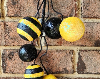 Bee glitter ball sprays wreath supplies, Bumble Bee Theme ball sprays for Wreath Making, Bee Craft Supplies, Bee tier tray decorations