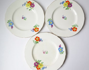 Vintage Alfred Meakin Dessert Plates in Freda Pattern