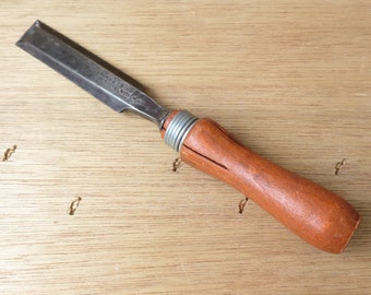 Disston Canada Chisel No. 2, vintage hand tool