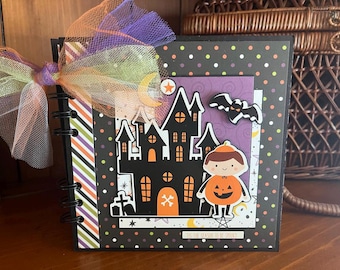 Tis the Season to be Spooky - Mini chipboard album