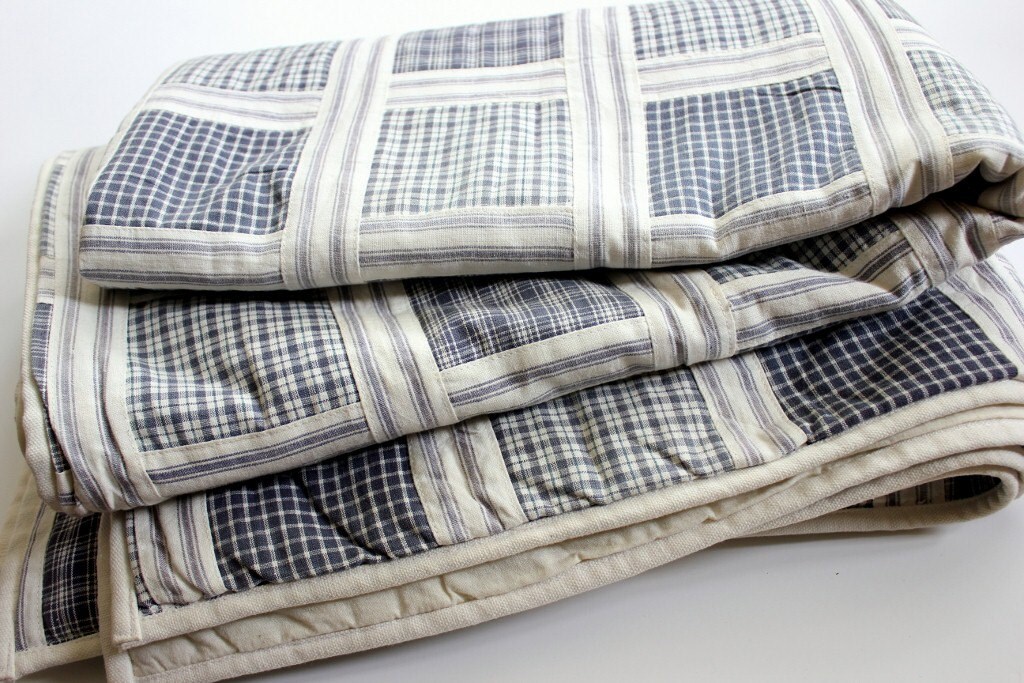 Farmhouse style vintage quilt // blue and ivory blanket // Etsy