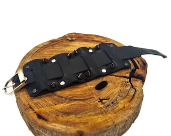 The Shadowspike Leather Cuff - Unisex Fashion Armor (Large Size)