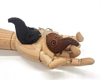Healer’s Hex Keychain – Gothic Leather Plague Doctor Charm