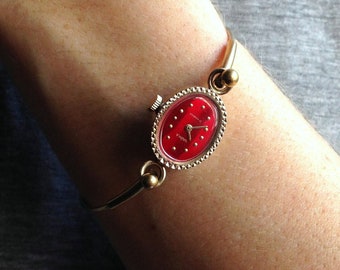 Vintage Chaika Mechanical Watch: Gold Plated Bracelet, USSR 1980s