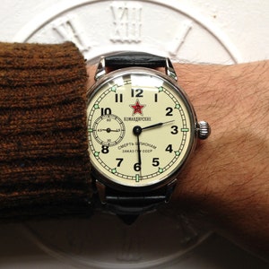 Orologio sovietico Molnija Morte alle spie, orologio vintage, orologio da tasca, orologio ucraino immagine 1
