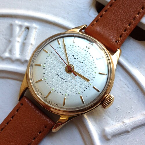 Soviet shops watch 