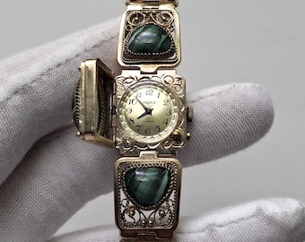 Montre soviétique « Chaika » avec pierres de malachite, montre vintage, montre ukrainienne, montre pour femme, montre en or, montre mécanique, montre cadeau de Noël