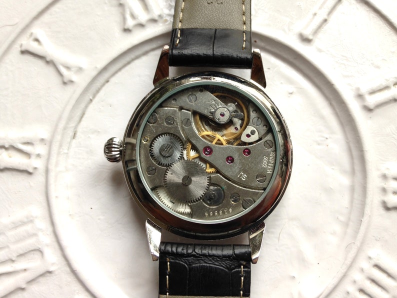 Orologio sovietico Molnija Morte alle spie, orologio vintage, orologio da tasca, orologio ucraino immagine 5