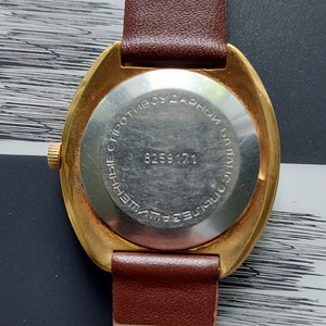 Soviet watch Raketa Malachite watch, Green watch image 5