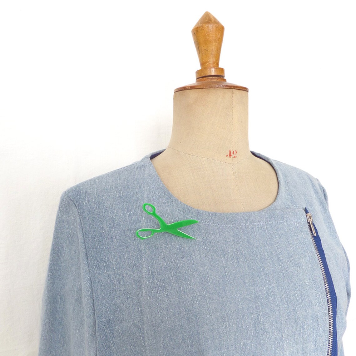 Scissor Badge Etsy UK