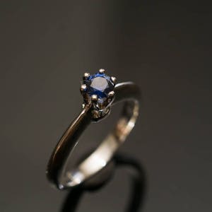 Natural BLUE SAPPHIRE Engagement Ring 14K Gold Sapphire Ring 0,45cts Blue Sapphire Ceylon Sapphire Ring Solitaire Sapphire Ring image 3