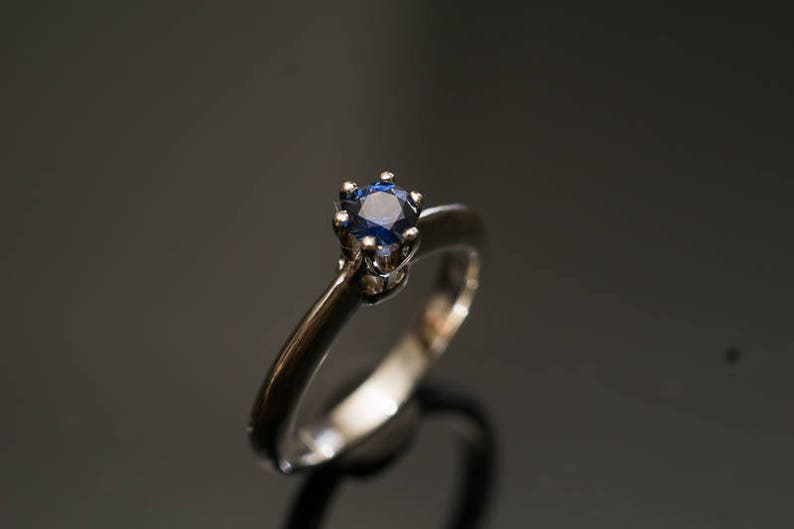 Natural BLUE SAPPHIRE Engagement Ring 14K Gold Sapphire Ring 0,45cts Blue Sapphire Ceylon Sapphire Ring Solitaire Sapphire Ring image 3