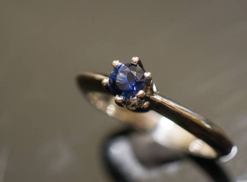 Natural BLUE SAPPHIRE Engagement Ring 14K Gold Sapphire Ring 0,45cts Blue Sapphire Ceylon Sapphire Ring Solitaire Sapphire Ring image 4