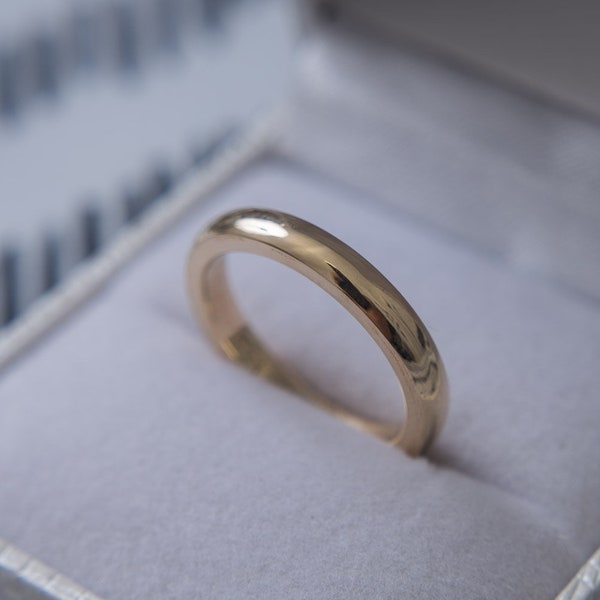 Yellow Gold Wedding Band, Classic Wedding Band with Domed Profile, Thick Wedding Ring